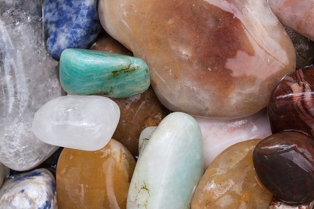 Szlachetne kamienie – Tajemnice, mitologia i ich wpływ na kulturę globalną